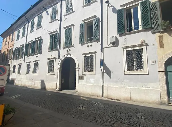 Apartment Intero Appartamento. San Giovanni Uno