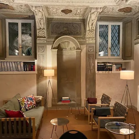 Apartament Intero Appartamento. San Giovanni Uno